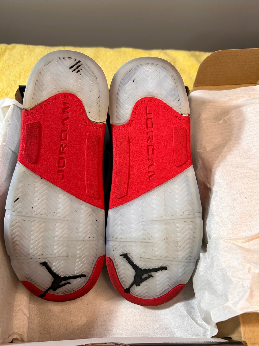 Nike Kids White Black Red Air Jordan Style Sneakers authentic  with receipt - Picture 6 of 10